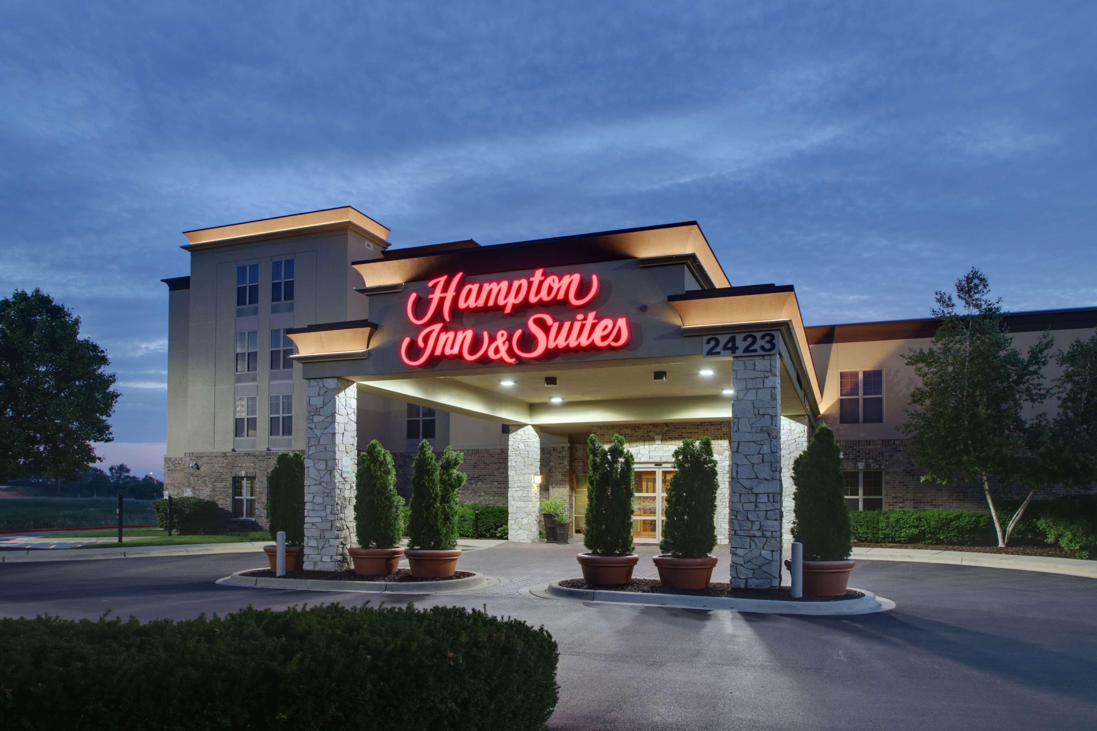 Hampton Inn & Suites Chicago/Aurora Exterior foto