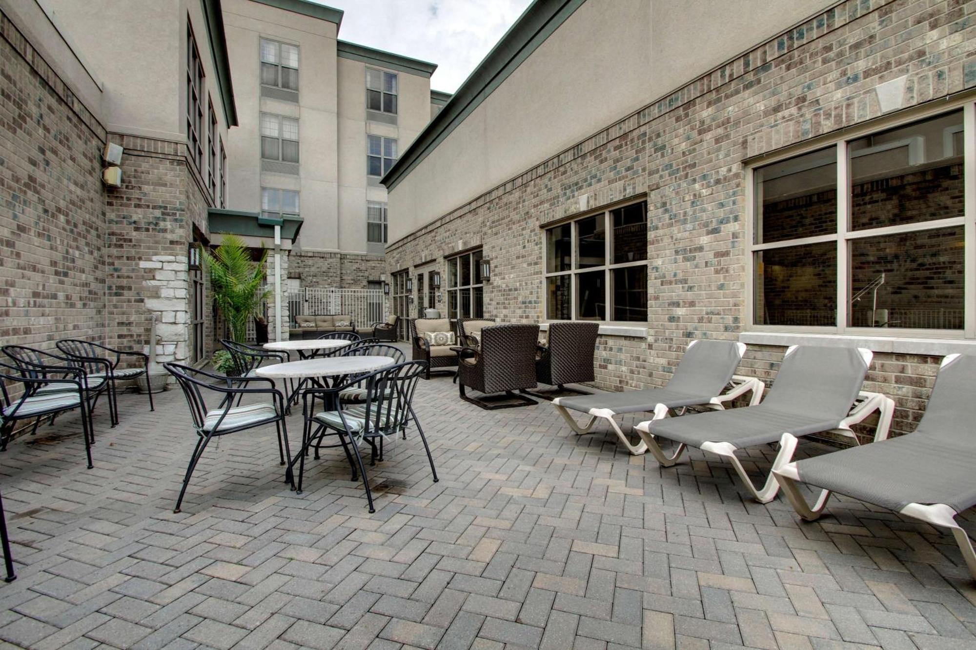 Hampton Inn & Suites Chicago/Aurora Exterior foto