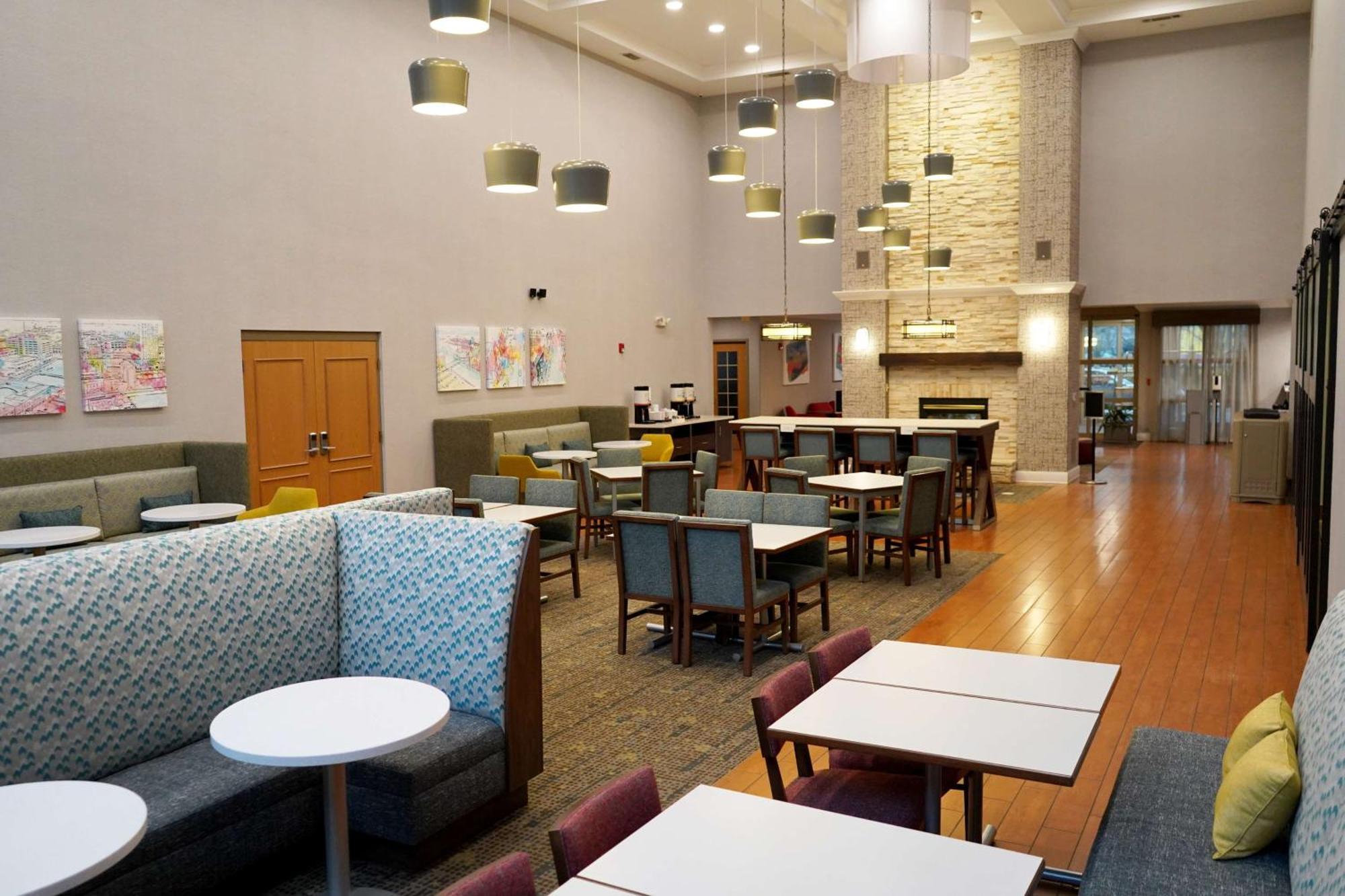 Hampton Inn & Suites Chicago/Aurora Exterior foto