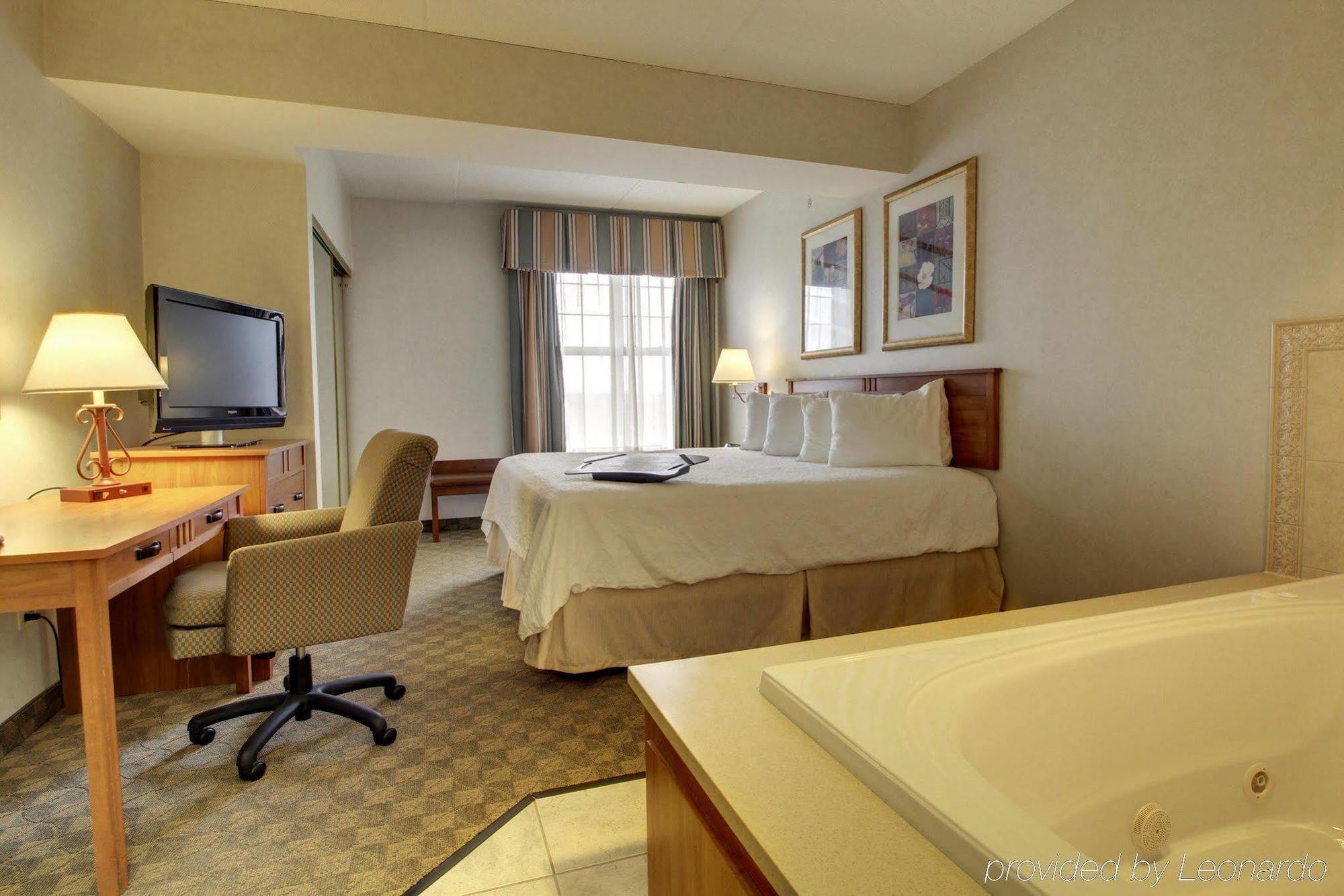 Hampton Inn & Suites Chicago/Aurora Exterior foto
