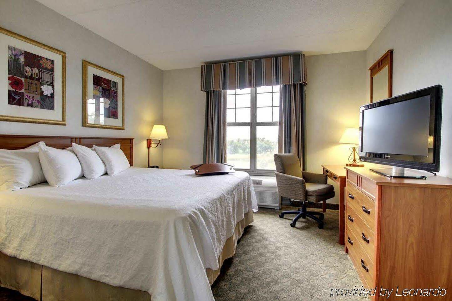 Hampton Inn & Suites Chicago/Aurora Exterior foto